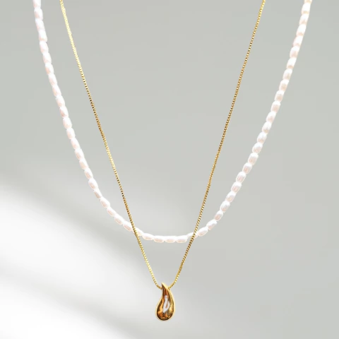 COLAR DUPLO COM PEROLA E GOTA LISA - comprar online