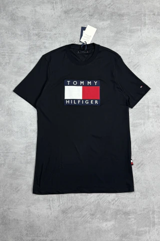 Tommy Hilfiger sailing flag -preta