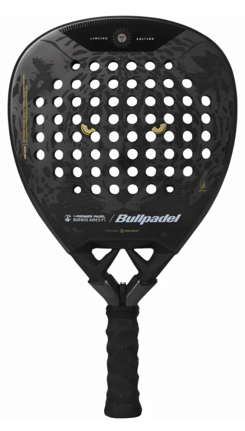 Paleta Bullpadel Vertex 05 Argentina 2026 - Juan Tello