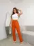 CALÇA DE LINHO COM AMARRAÇÃO DE CORDINHA na internet