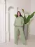 Conjunto Feminino em Moletinho Calça Jogger Cintura Alta e Blusa Manga Longa Casual e Confortável Moda 2025 - loja online
