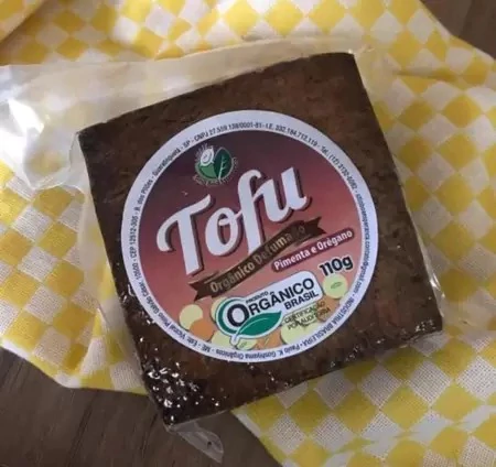 Tofu Orgânico Defumado Natural com Pimenta e Orégano 110g - Sítio Boa Esperança