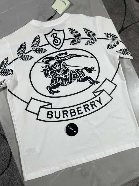 Brbrry Rutherford Ekd T-Shirt White - comprar online