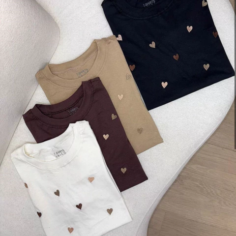 T - Shirt com estampa - comprar online