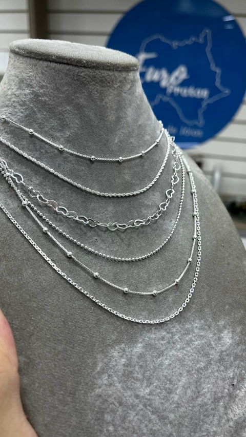 5 Chokers Minimalistas