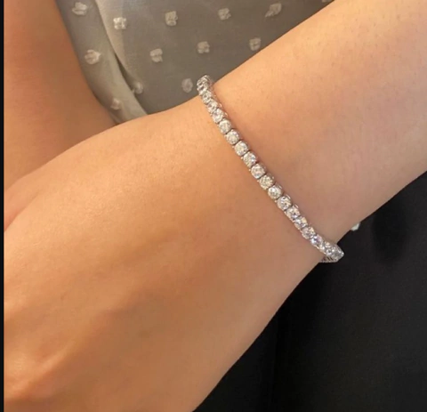 Pulsera plateada circonitas