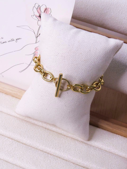 PULSEIRA CORRENTARIA CADEADO LINHA PREMIUM FECHO T - VERNIZ ITALIANO (19 cm)