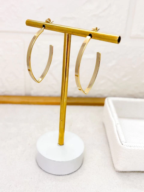 BRINCO FOLHEADO A OURO - MEIA ARGOLA