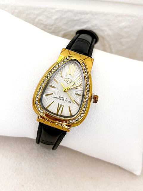 RELÓGIO FEMININO ANALÓGICO - CABEÇA DE COBRA PULSEIRA COURO SINTÉTICO PRETO (RESISTENTE A ÁGUA)