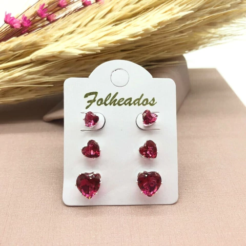 TRIO BRINCOS FOLHEADOS A PRATA - CORAÇÃO ZIRCONIA VERMELHO