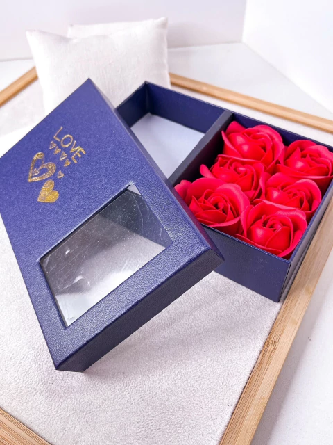 CAIXINHA PARA PRESENTE JOIAS BIJUTERIAS 15X9 LOVE COM FLOR LUXO - AZUL MARINHO