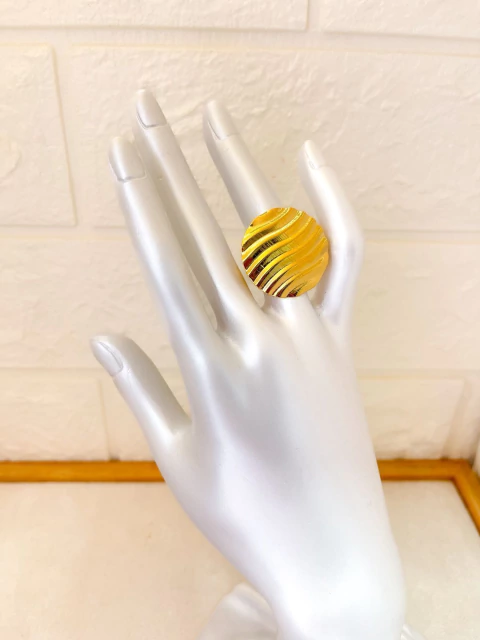 ANEL FOLHEADO A OURO COM BANHO DE VERNIZ - REGULAVEL