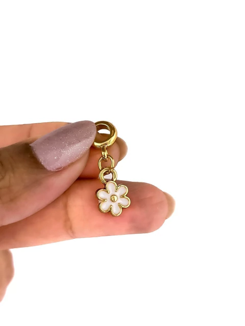 BERLOQUE BANHADO A OURO E VERNIZ ITALIANO - MARGARIDA