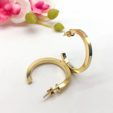 ARGOLA FOLHEADA A OURO LISA GROSSA 3CM