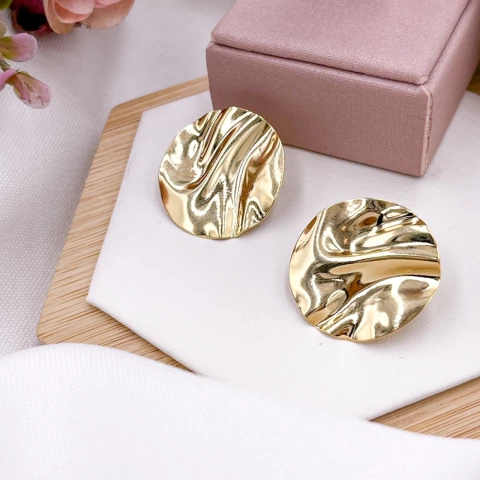 BRINCO FOLHEADO A OURO - ORGANICO REDONDO