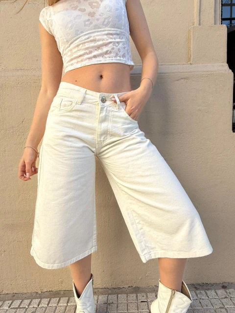 Eden / Bermuda Blanca Larga Rigida - comprar online