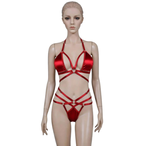Conjunto Engomado con Ligas: Brillo y Sensualidad Sofisticada