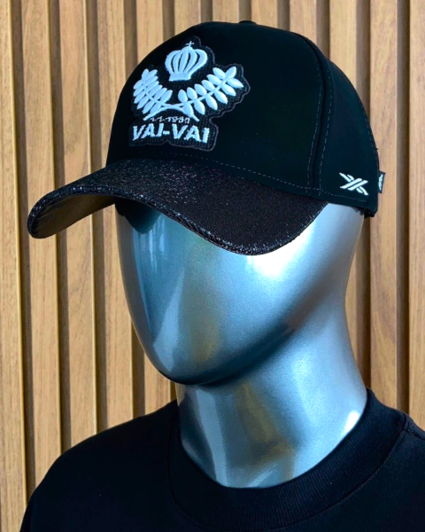 BACKLESS PRETO COM ABA MOSAICO PRETO - comprar online