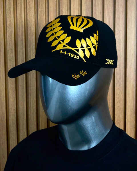 BONÉ PRETO FOSCO COM DOURADO - comprar online