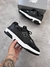 NB 550 Preto Premium: elegância urbana com toque retrô.