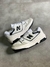 Do casual ao urbano: o tênis NB 550 Branco é puro estilo.

