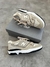 NB 550 Camurça Premium — o tênis que destaca seu estilo.