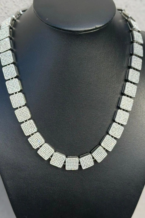 ICE CRAVEJADO QUADRADA STRASS GRANDE