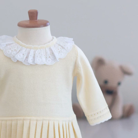 Vestido Renda Inglesa Amarelo - Tricô