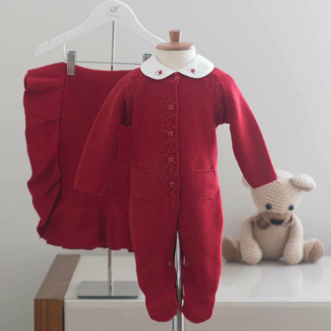 Saída Maternidade Bela Vermelha - Tricô