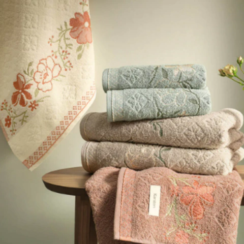 Toalha de Banho Karsten Yuna 70cm x 1,35m - comprar online