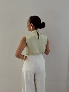 Calça cenoura na internet