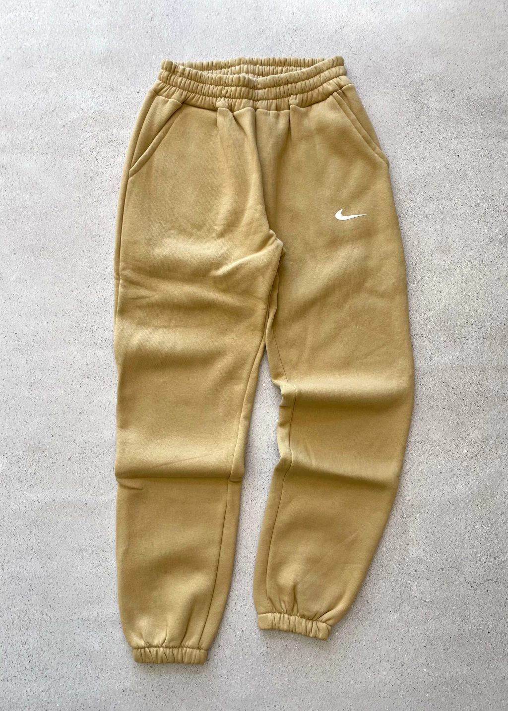 Jogging nike beige - talle M