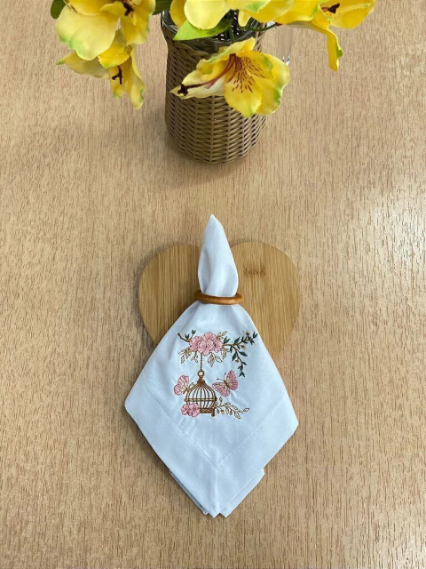 Guardanapo Bordado Borboleta Rosa