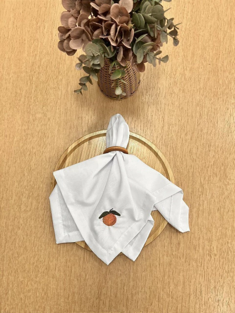 Guardanapo Bordado Laranja