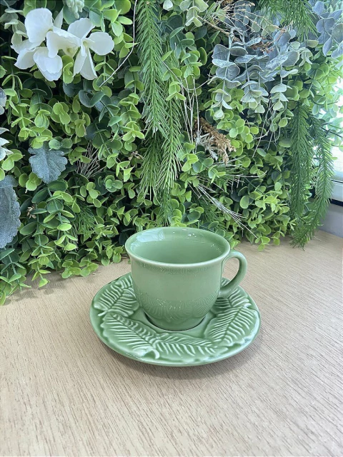 Xícara de Chá com Pires Trancoso