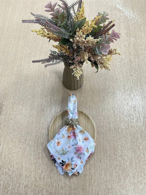 Guardanapo Estampado Primavera Fundo Branco