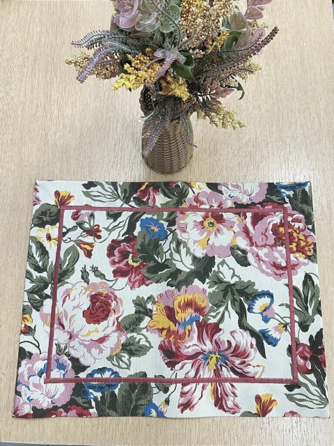 Lugar Americano Florescer Bordado Marsala - comprar online