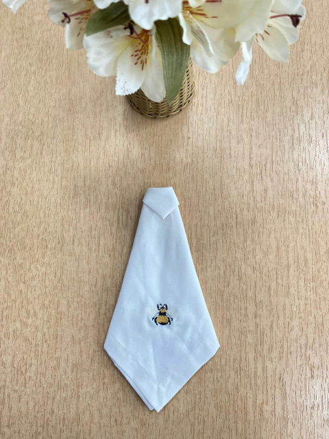 Guardanapo Abelha Bordado Novo
