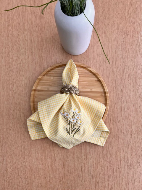 Guardanapo Bordado Xadrez Flowers Amarelo