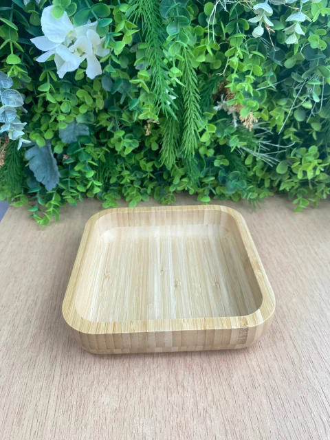 Bandeja Quadrada de Bambu M 18x18cm - comprar online