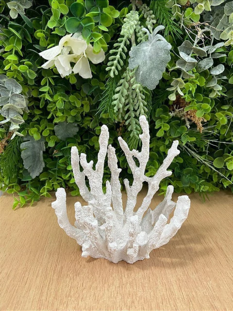 Escultura Decorativa Poliresina Coral Branco 16x15x9cm - comprar online