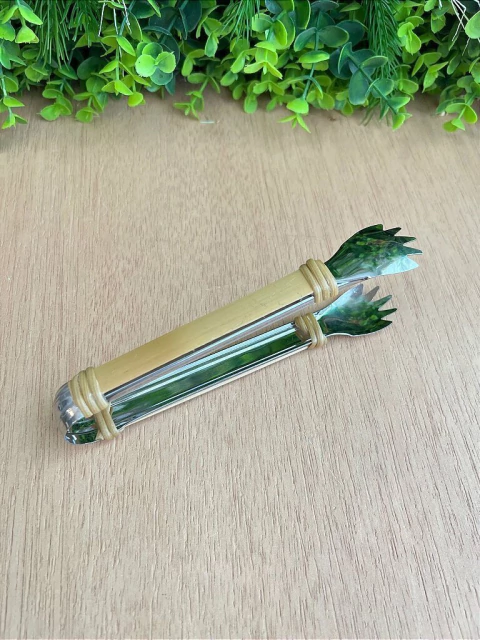 Pegador de Bambu Rústico