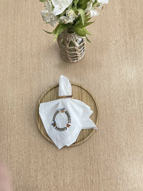 Guardanapo Bordado Borboleta Glin - comprar online