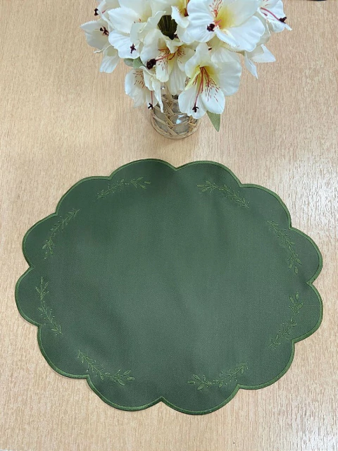 Lugar Americano Folhagem Verde Bordado