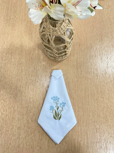 Guardanapo Campo Azul Bordado