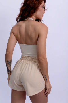 Shorts Cargo Bege na internet