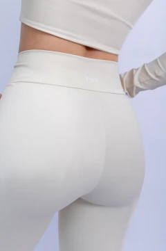 Legging Slim Flare Off-White - loja online