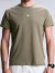 Camisa masculina Agile Up na cor oliva com logo branco centralizado no peito, de tecido Dryfit