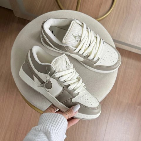 Jrd Low Off Bege - comprar online