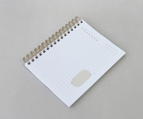 Refil de folhas A5 para caderno agenda permanente com linhas, ideal para uso em escritório, planners e blocos de anotações.